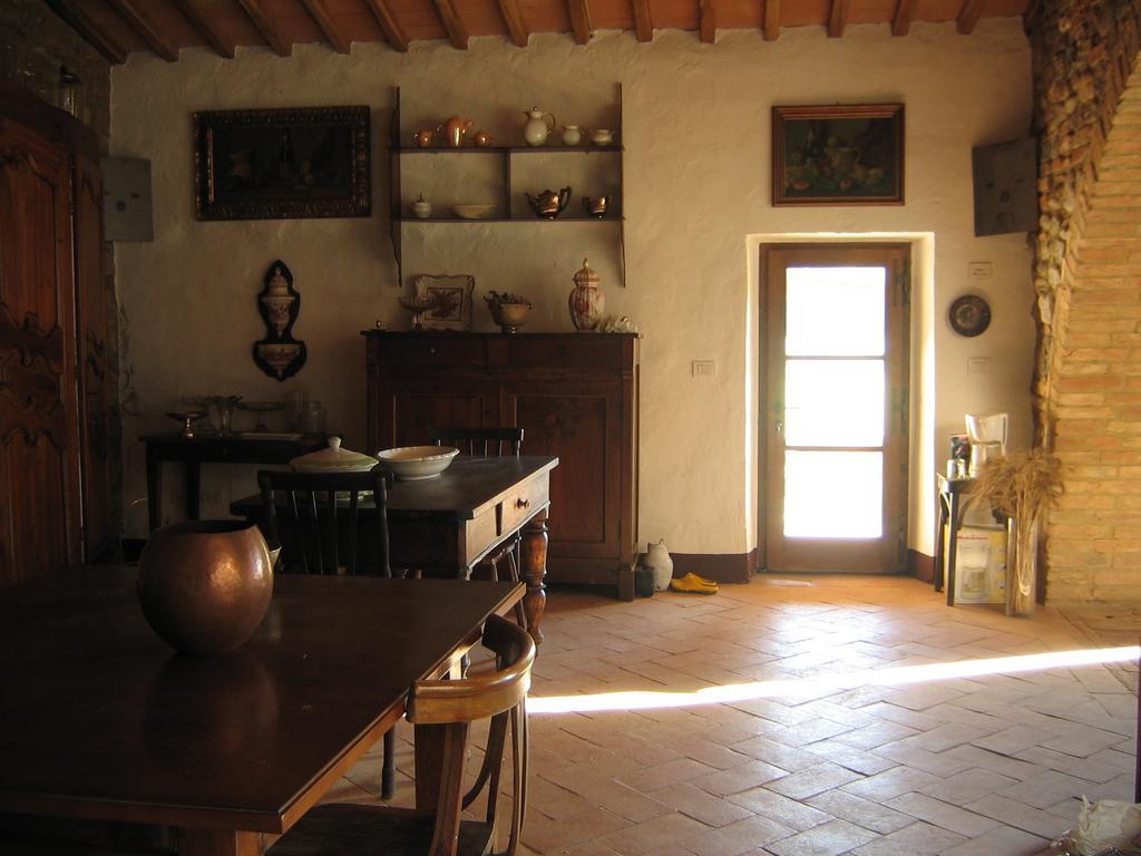 Agriturismo Il Casalino Pari Exteriér fotografie