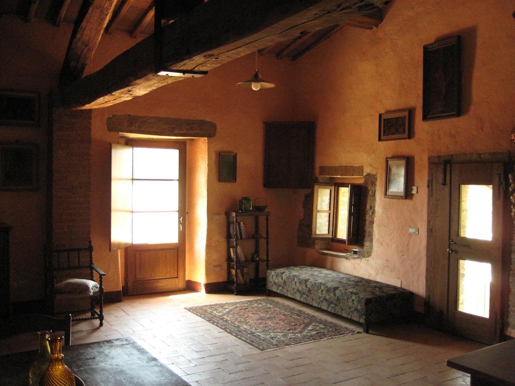 Agriturismo Il Casalino Pari Pokoj fotografie