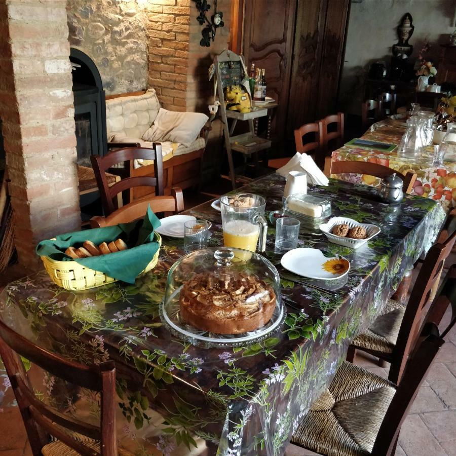 Agriturismo Il Casalino Pari Exteriér fotografie